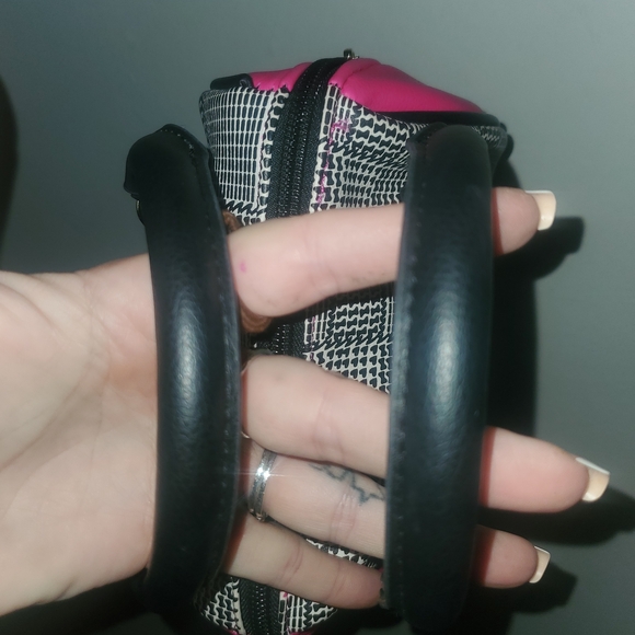 Betsey Johnson Black and Pink Cat Face Clutch - Picture 6 of 7